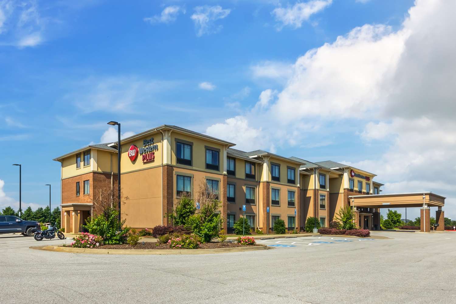 Best Western Plus Tuscumbia/Muscle Shoals Hotel & Suites 1/16