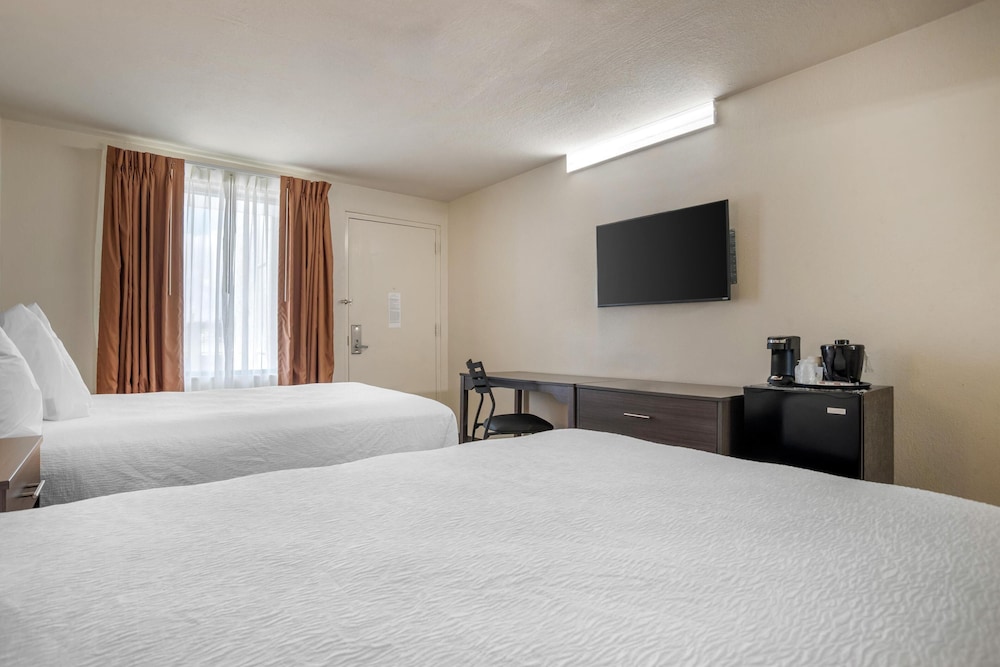 SureStay by Best Western Gonzales 11/26