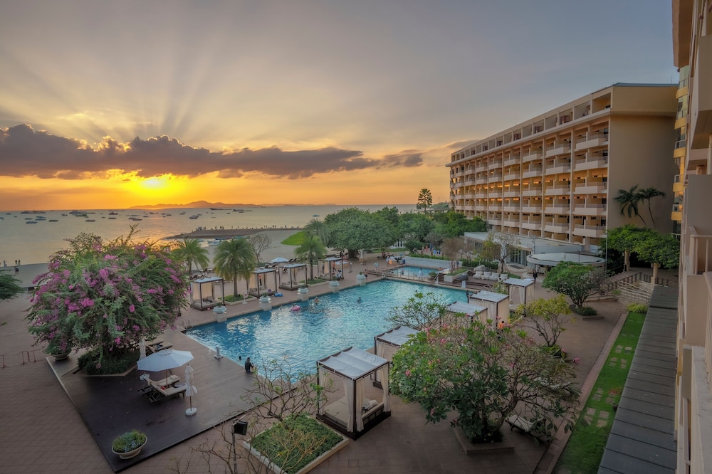 Dusit Thani Pattaya in PATTAYA
