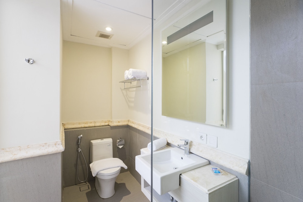 Alron Hotel Kuta Powered by Archipelago 28/67