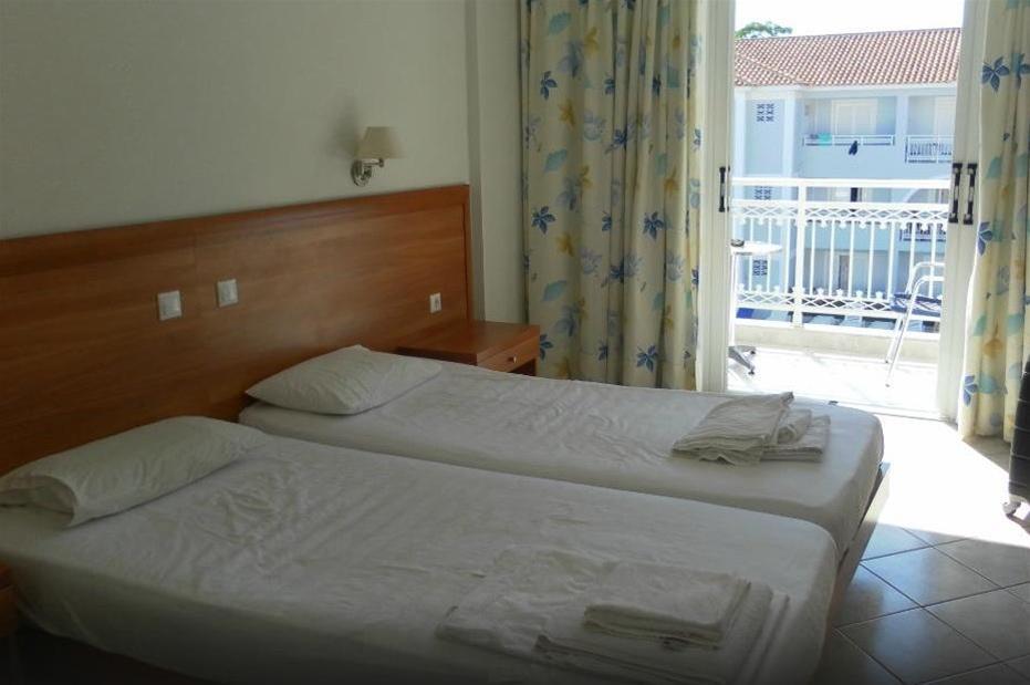 Meridien Beach Hotel 12/26