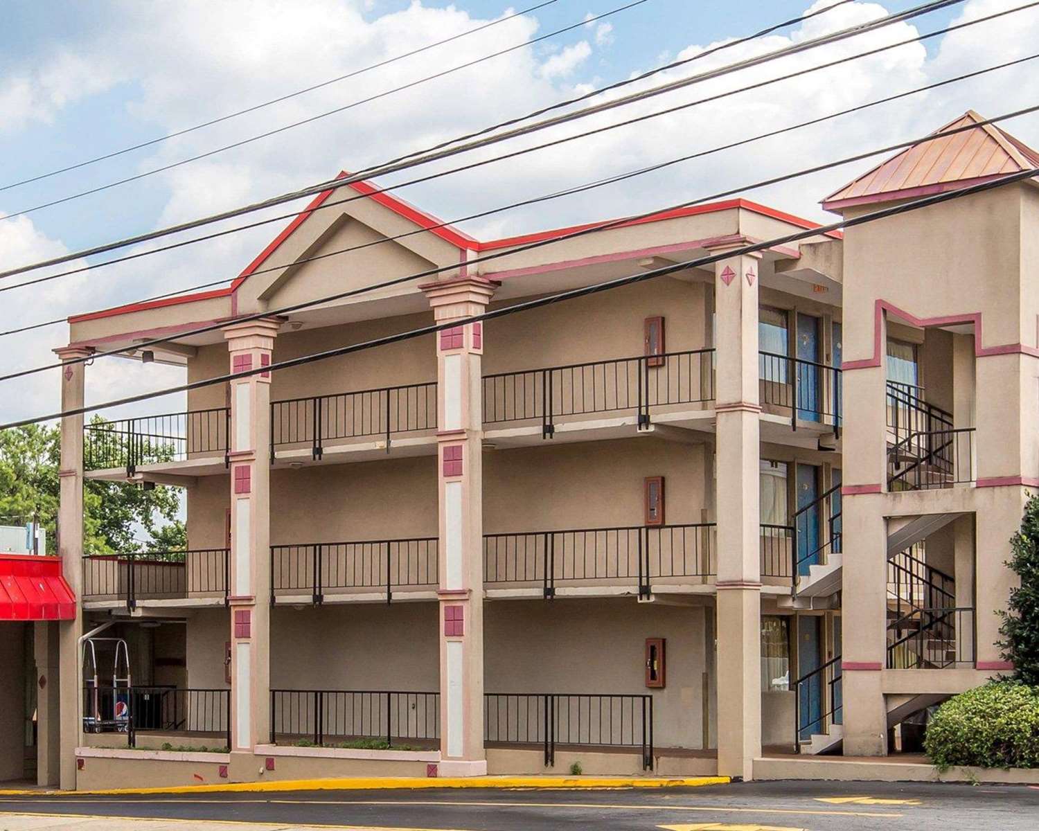 Econo Lodge Atlanta College Park 7/39