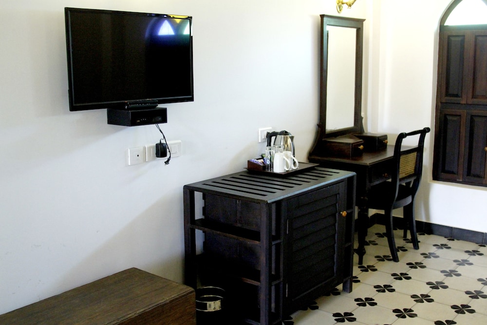 Bloom Boutique Waterfront Fort Kochi 37/50