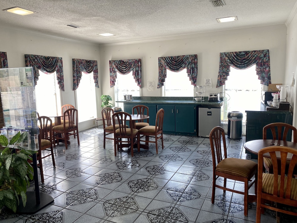 Motel6 Marianna, FL 38/60