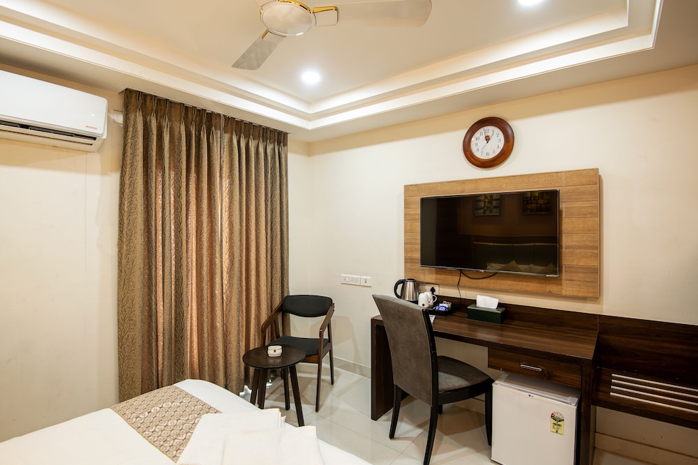 M Square Hotel 37/40