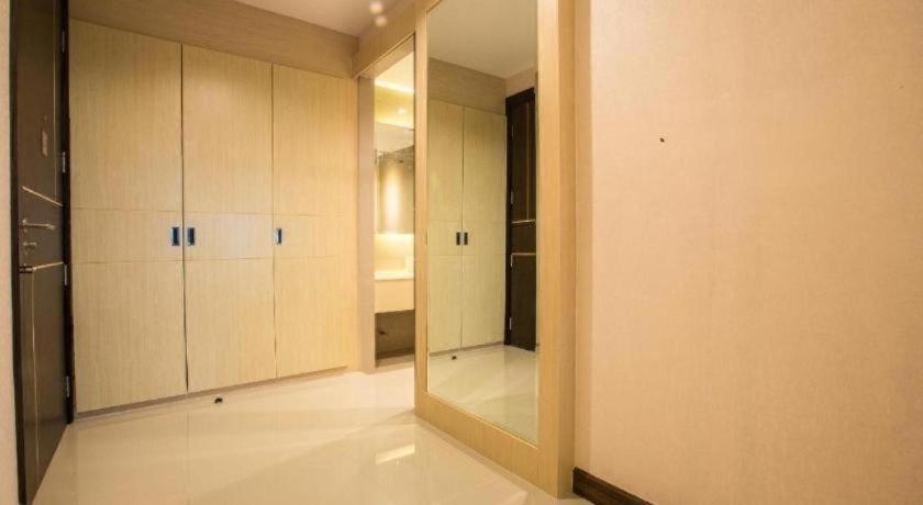 L Hotel 57/58