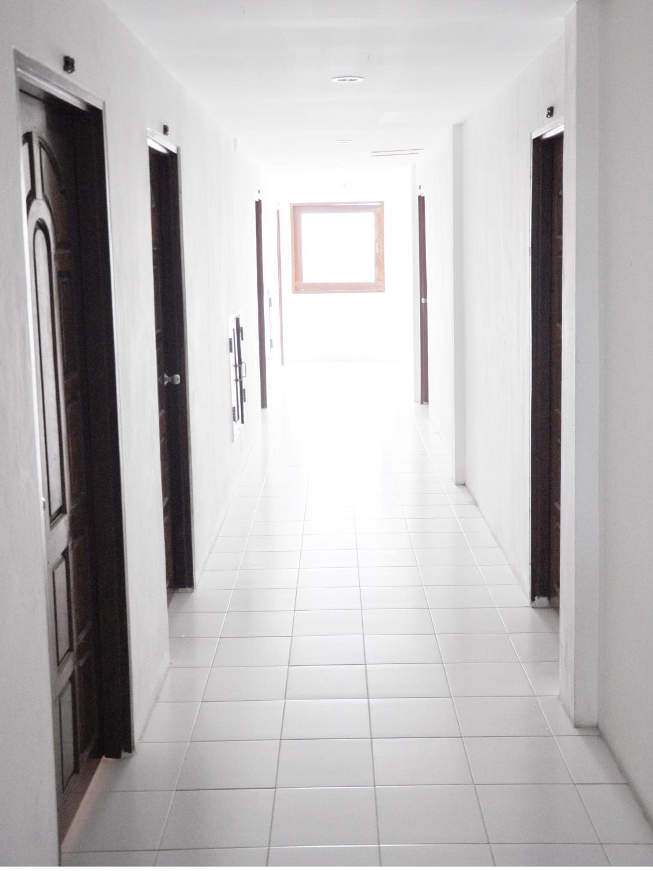 Highfive Guest House 21/32