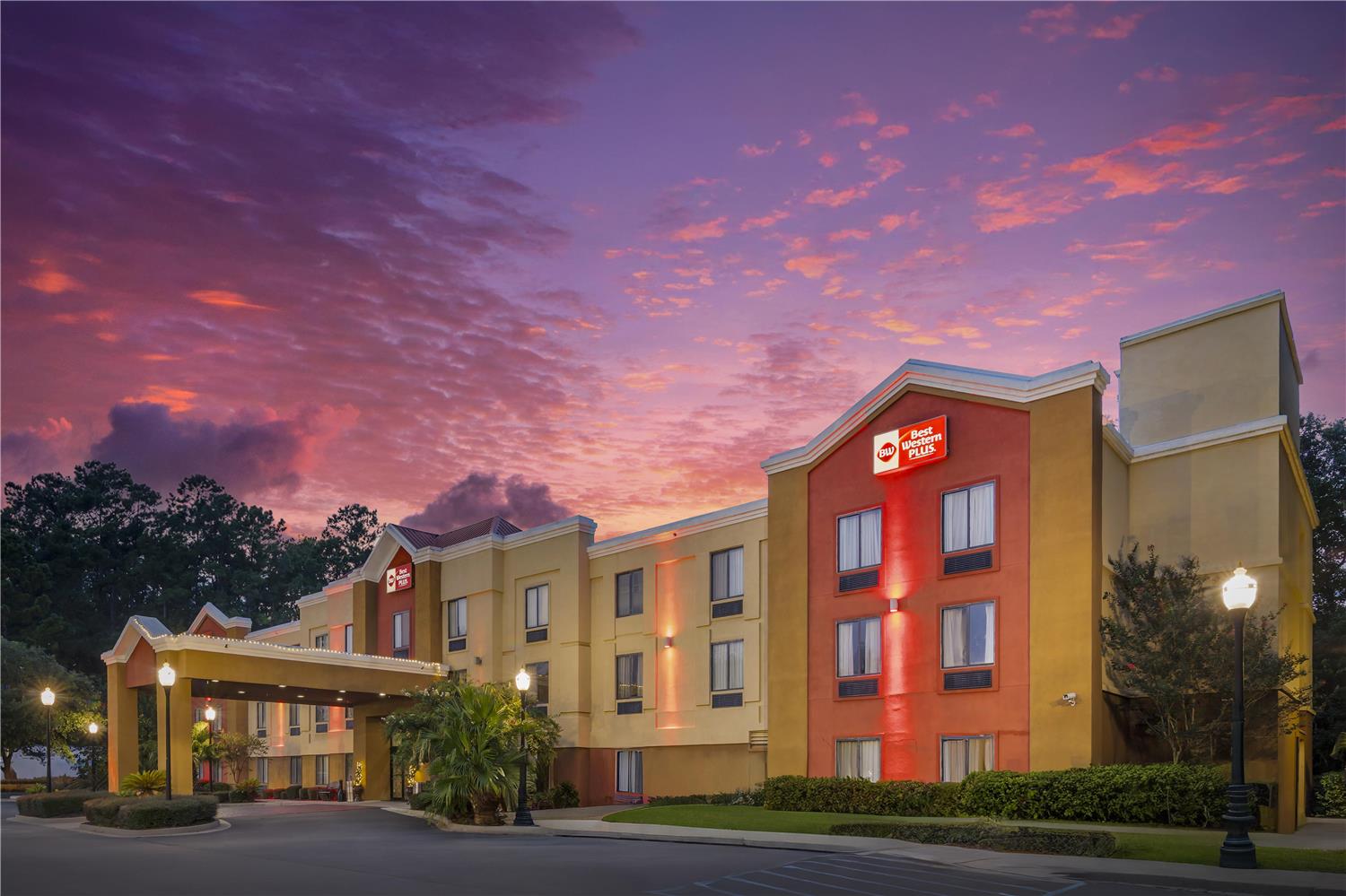Best Western Plus Richmond Hill Inn 3/53