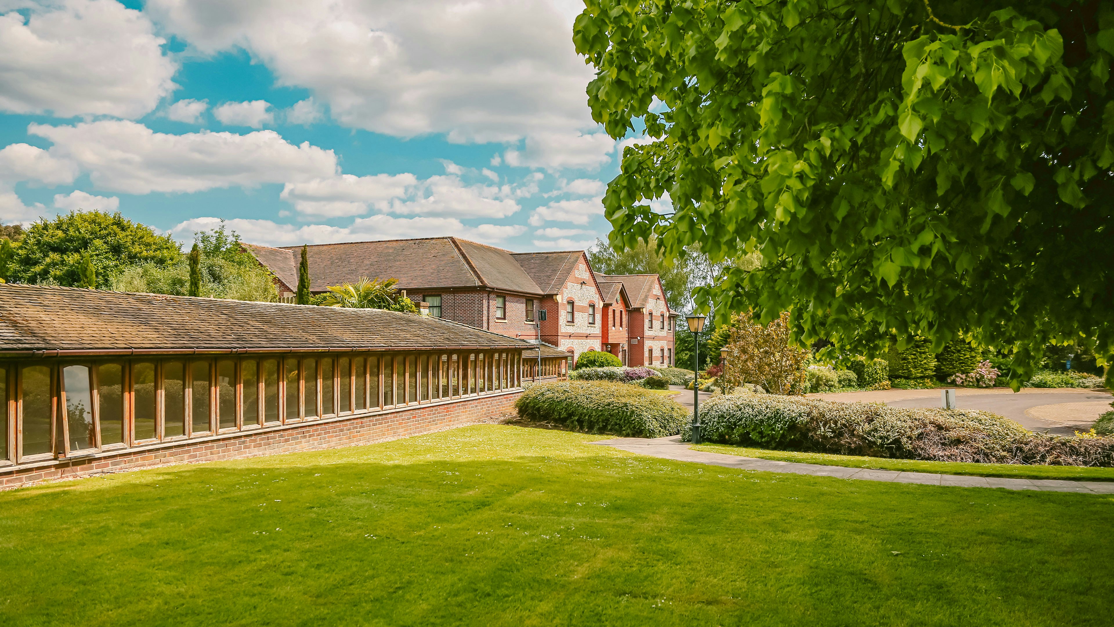 Avisford Park Hotel 66/74