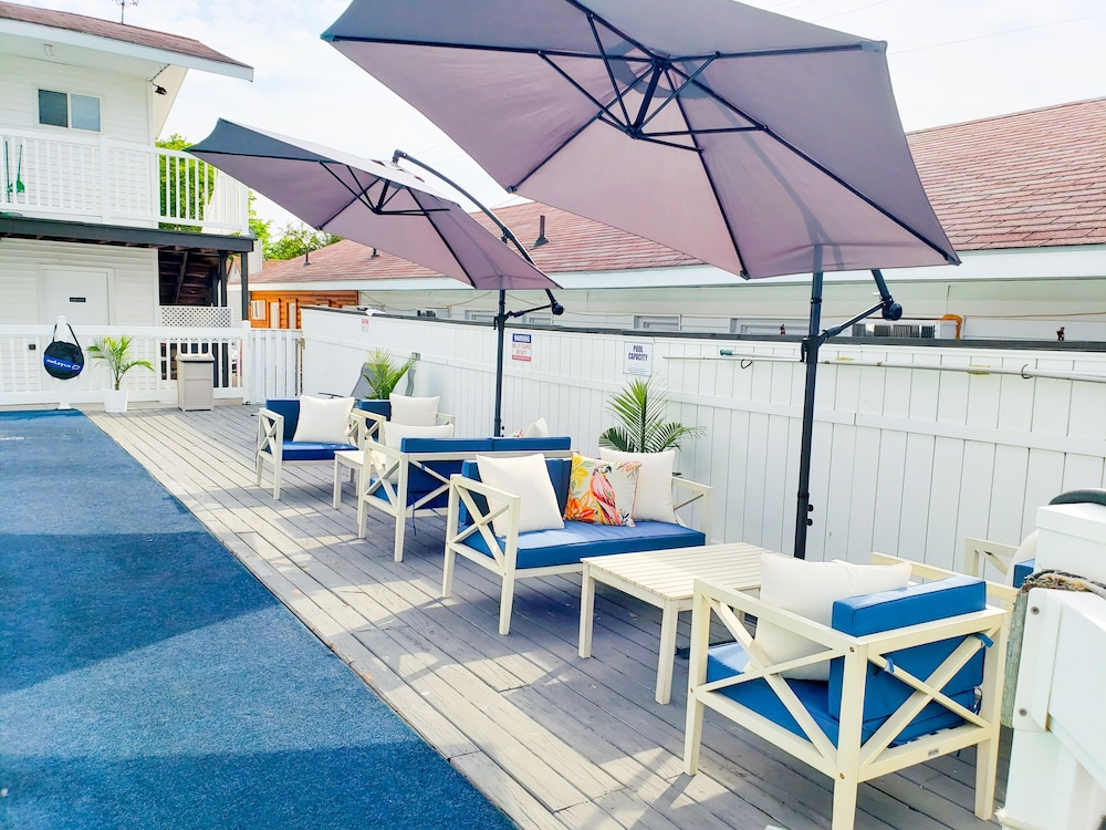 Coastal Inn 25/36