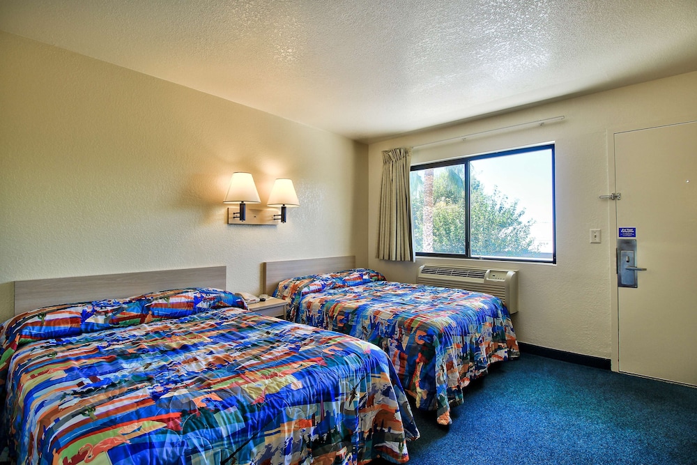 Motel6 Nogales, AZ - Mariposa Road 12/31