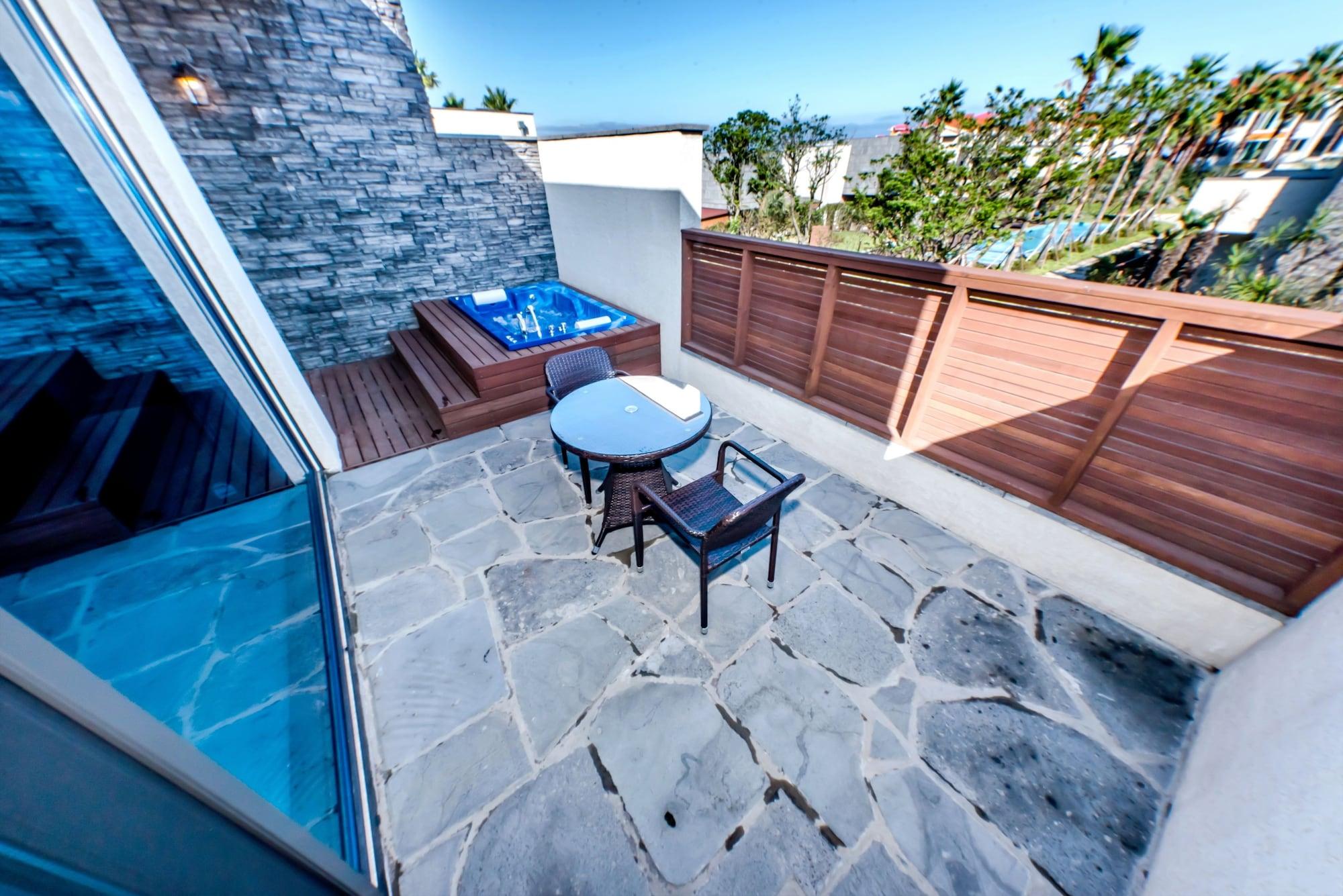 Arts Spa and Pool Villa 22/56