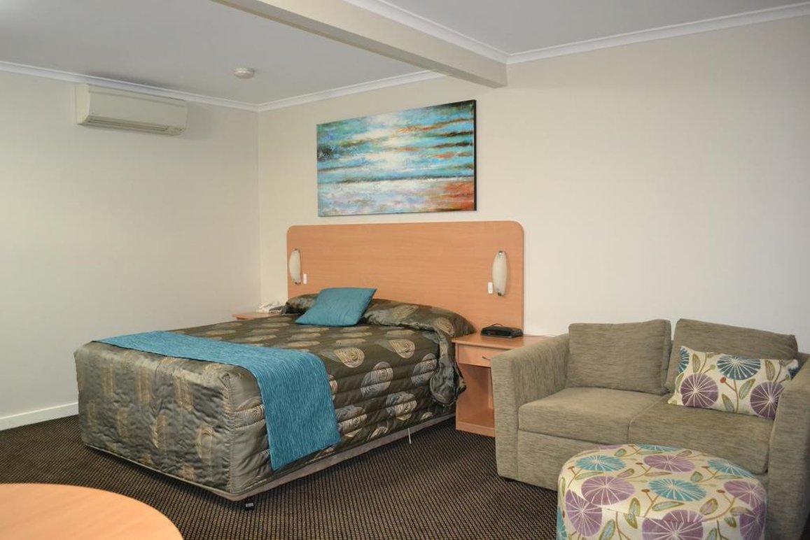 Cattlemans Country Motor Inn & Serviced Apartments 16/23