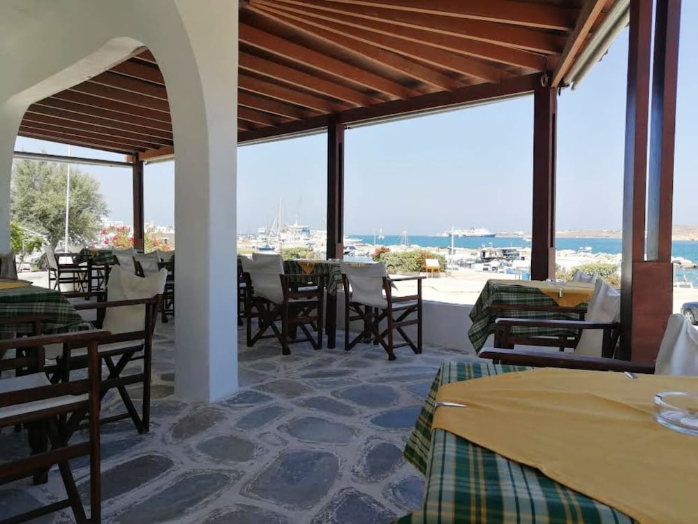 Asterias Hotel 24/33