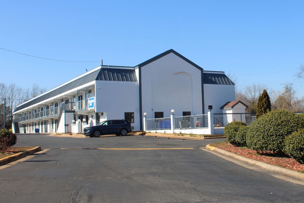 Rodeway Inn Charlotte South 44/52