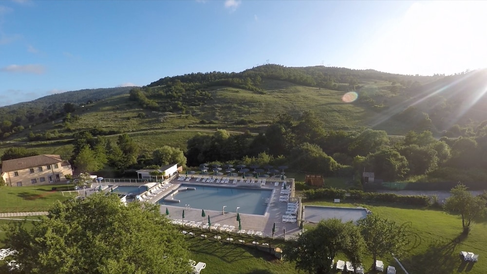 Grand Hotel Terme Di Stigliano 49/53