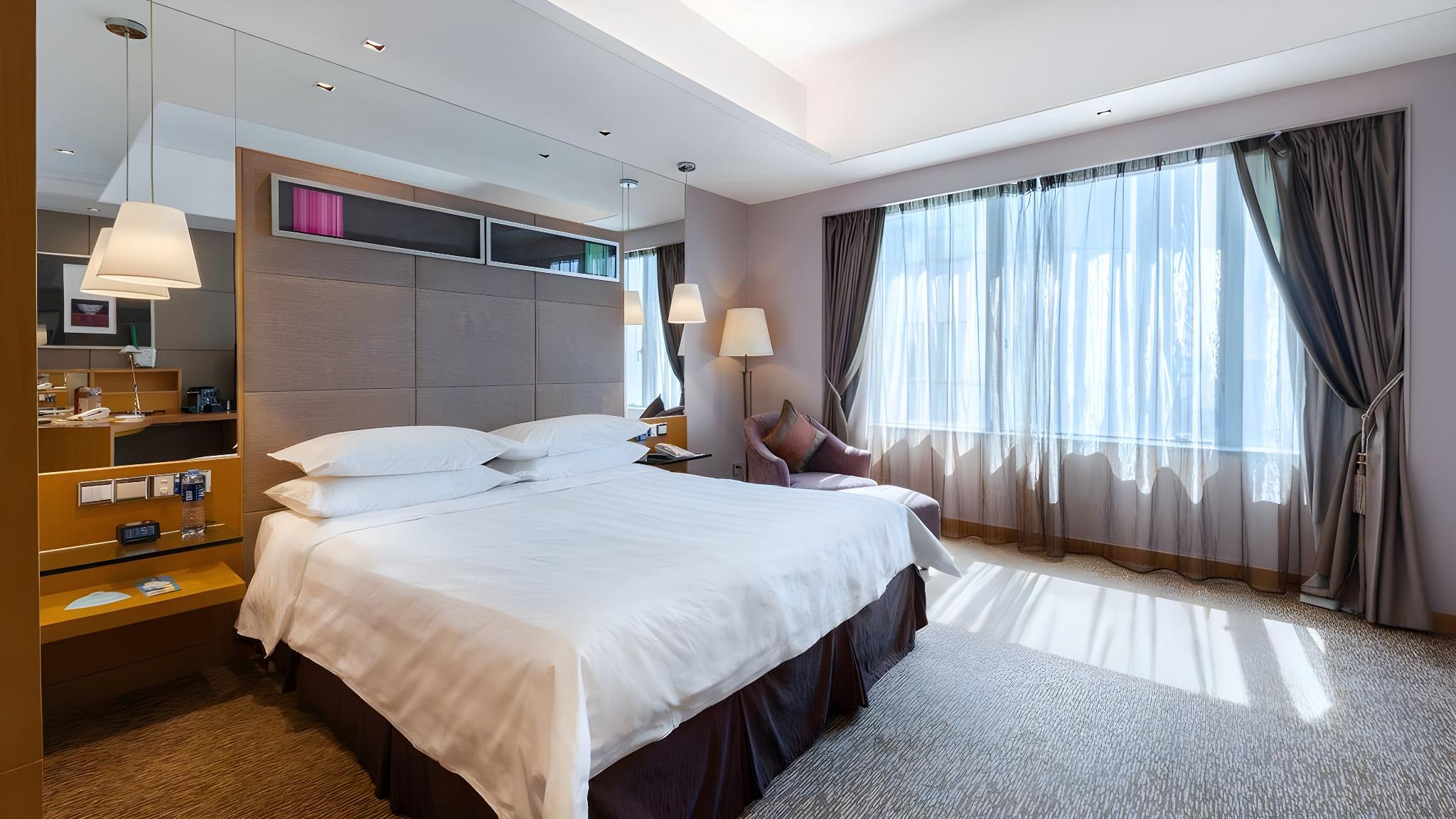 Pacific, Club, Executive, Double Bed
