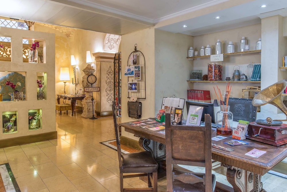 Room Select Via Veneto 29/50