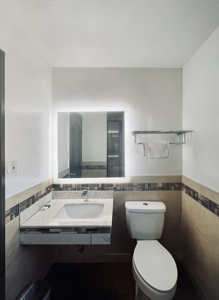 Americas Best Value Inn Antioch 9/21