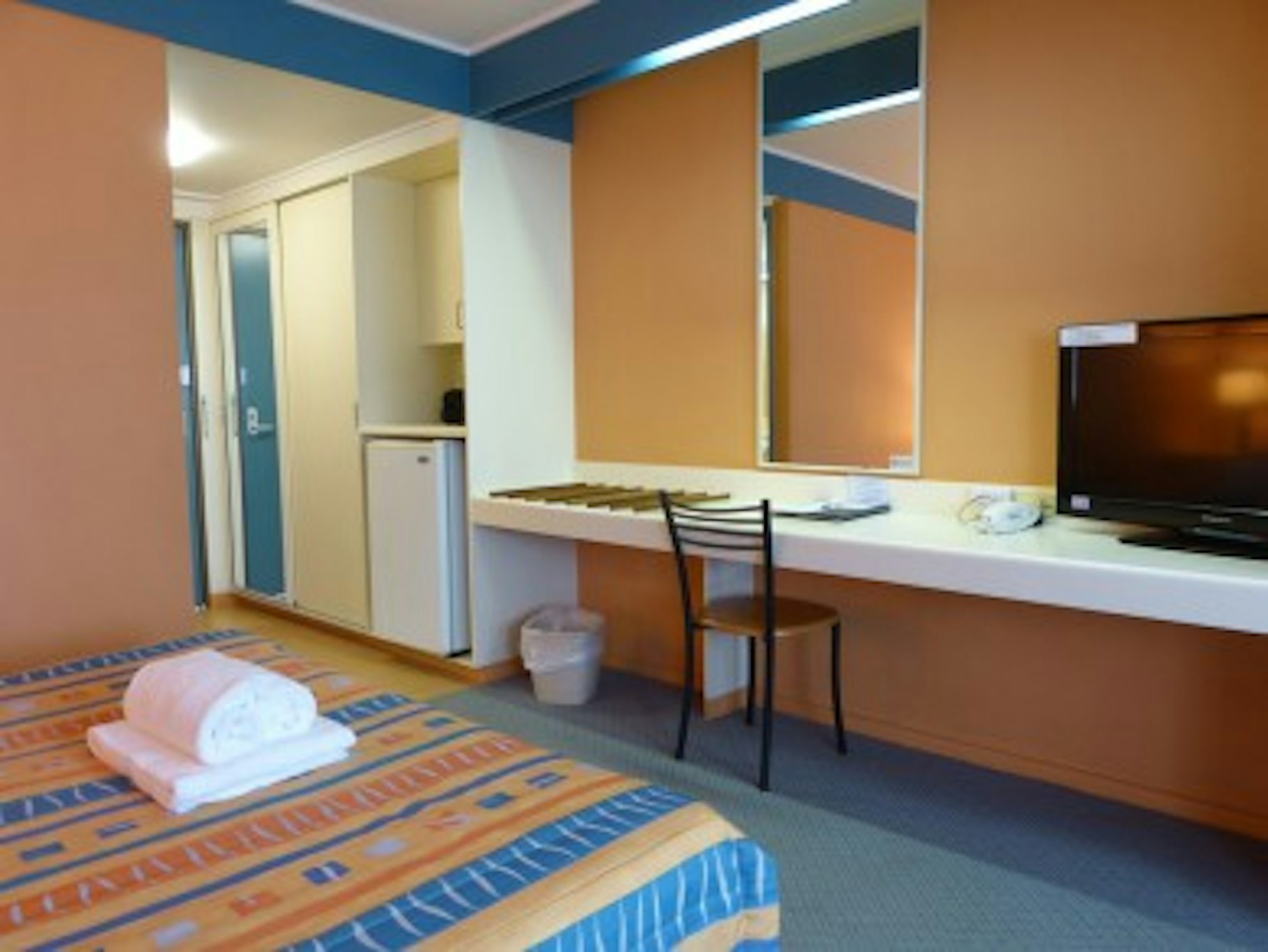 Reef Resort Motel 6/36