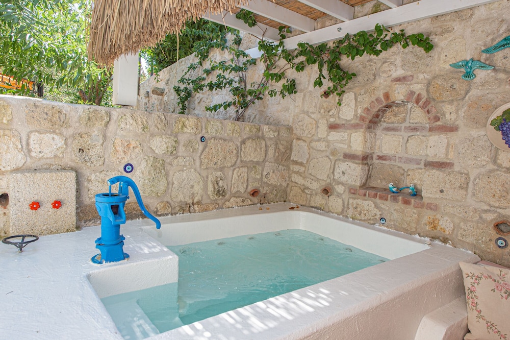 Villa Taraca Alacati Romantik Hotel 30/50
