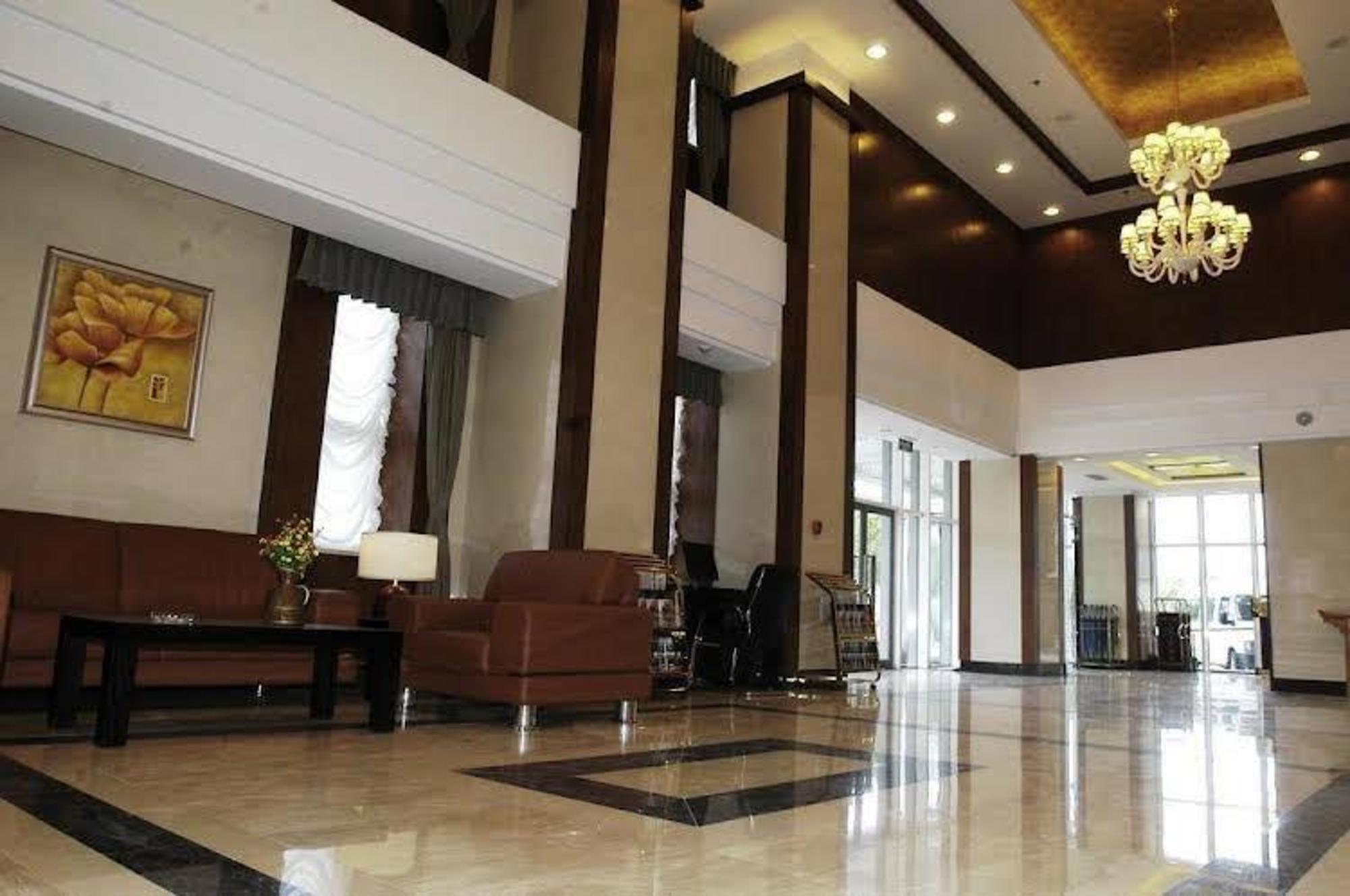 Todays International Hotel 20/24