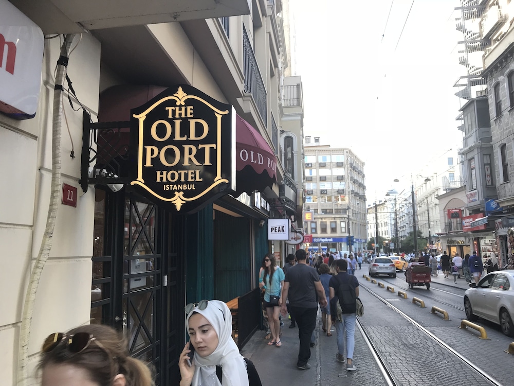 Old Port Hotel 55/65