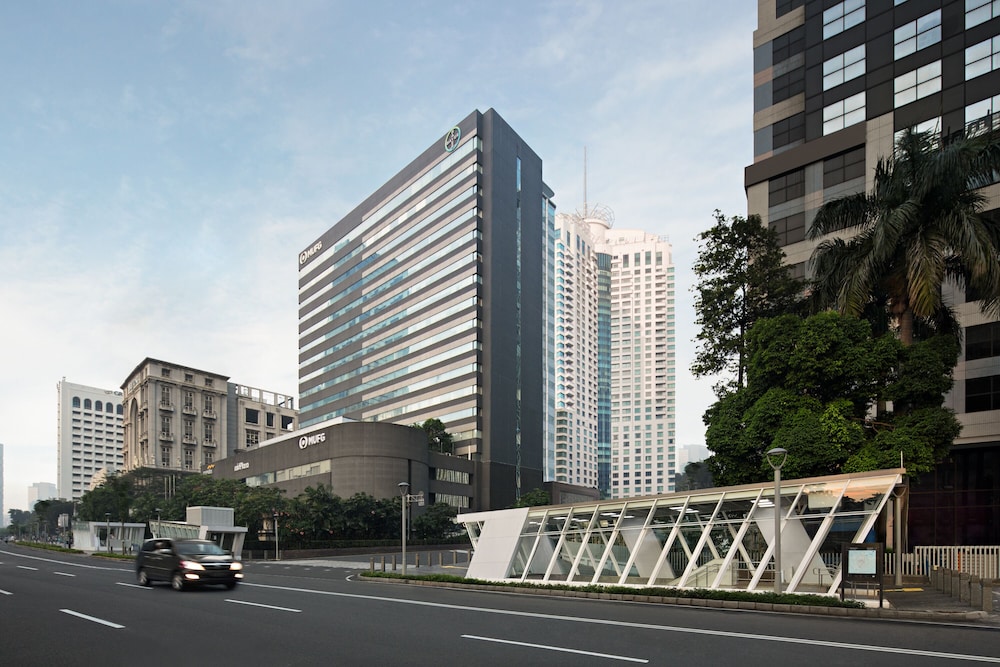 Ayana Midplaza Jakarta 66/69