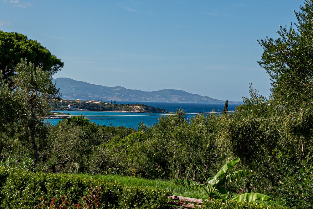 Ionian Aura Apartments 33/50