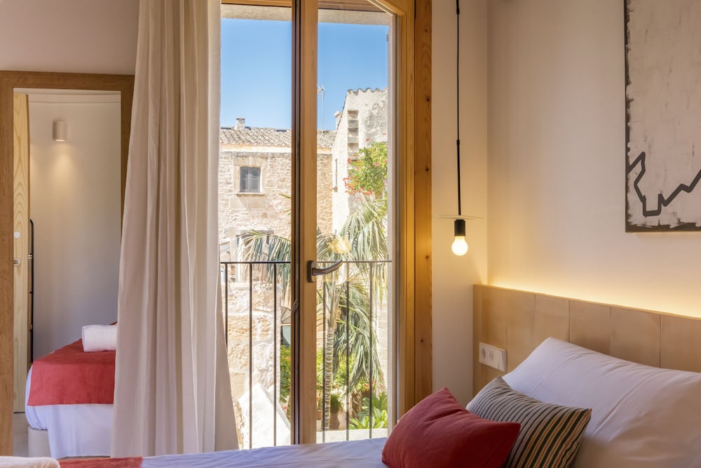 ARA Alcudia Adults Only 17/50