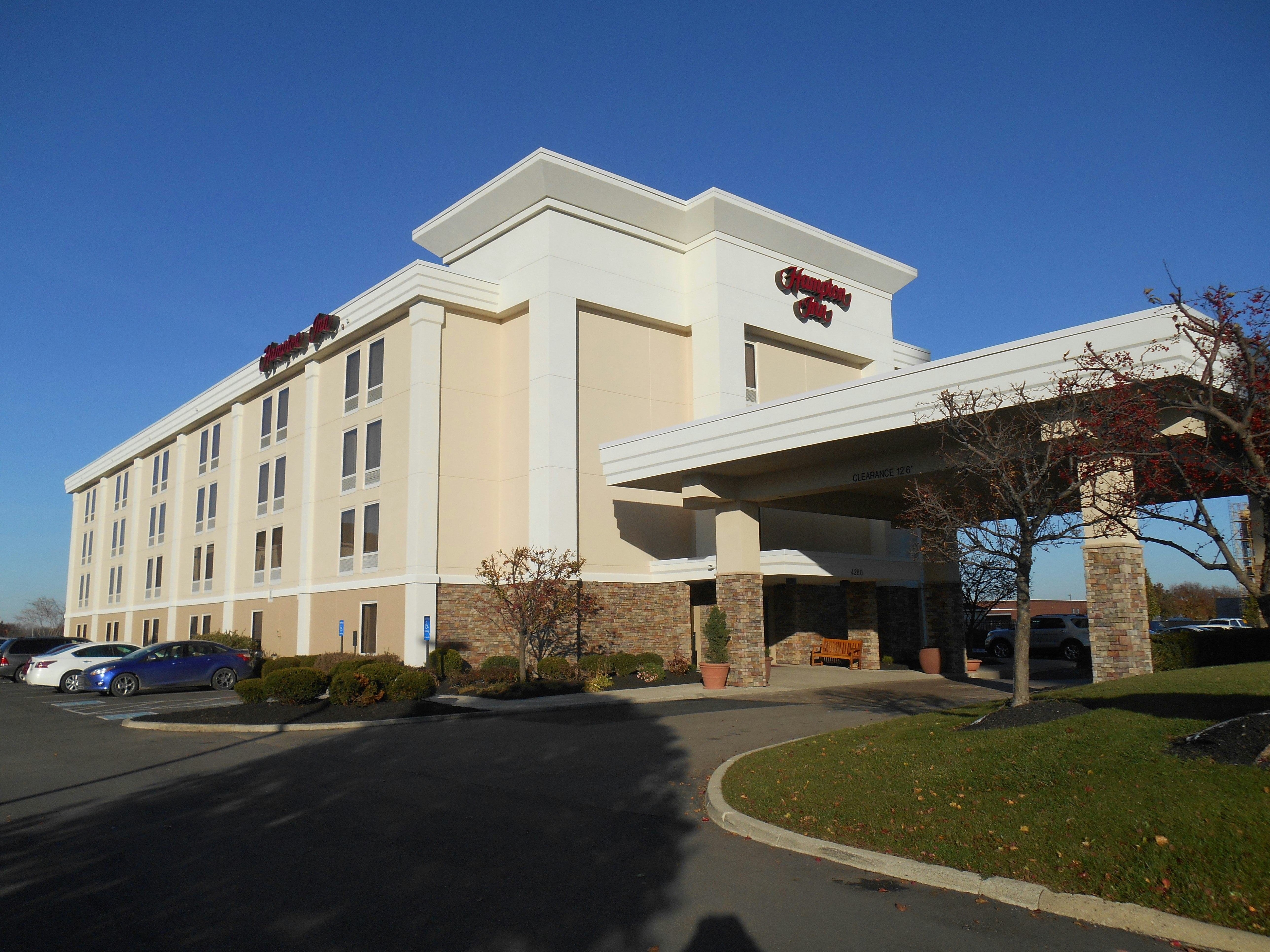 Hampton Inn Columbus-Airport 6/74