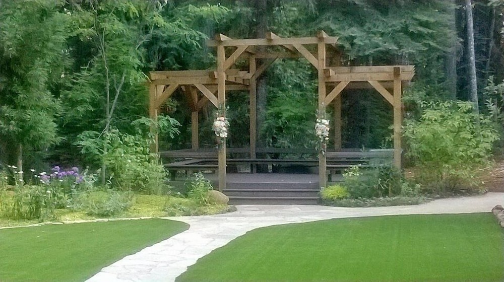 Harmony Ridge Lodge 32/35