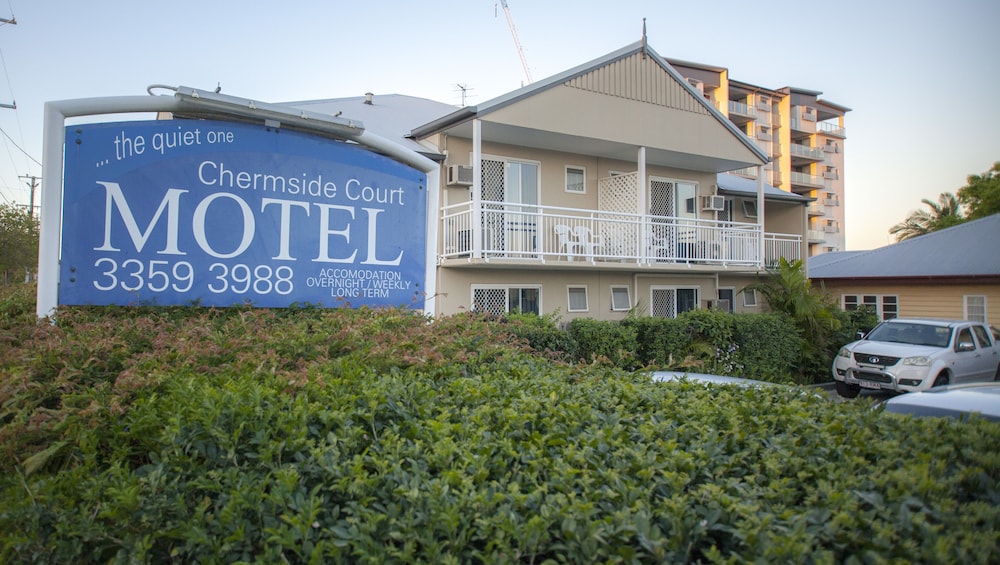CHERMSIDE COURT MOTEL 1/25