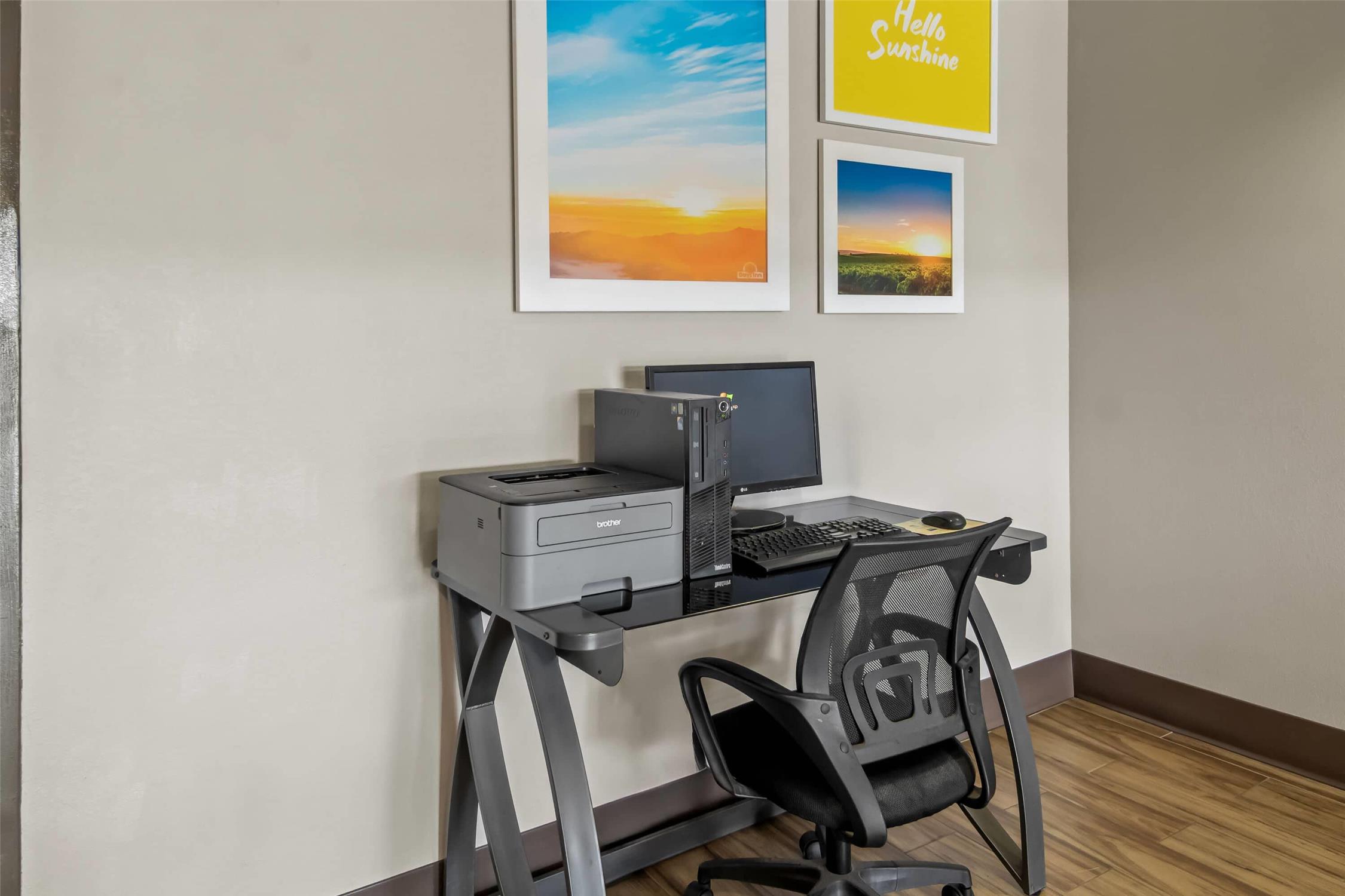Days Inn & Suites by Wyndham DeSoto 28/44