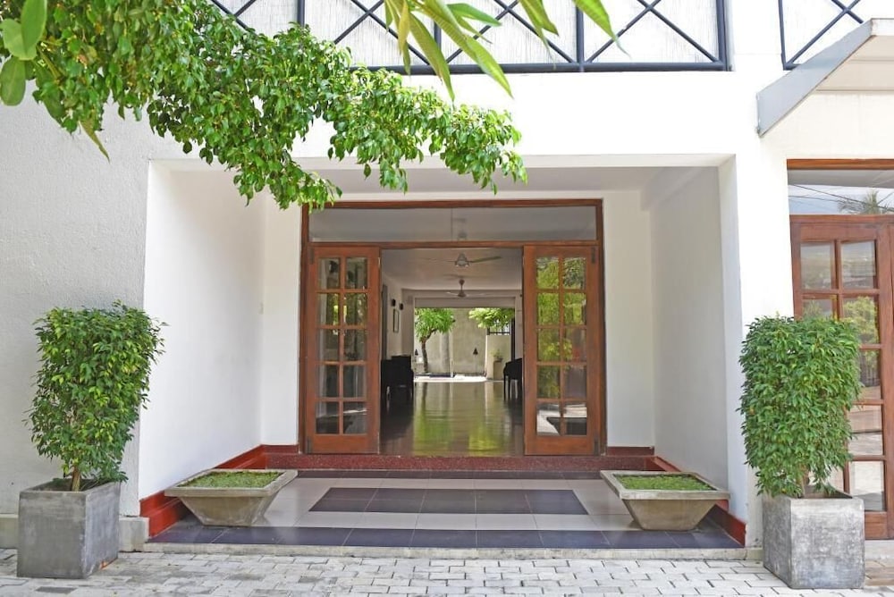 The Villa In Lavinia 8/57