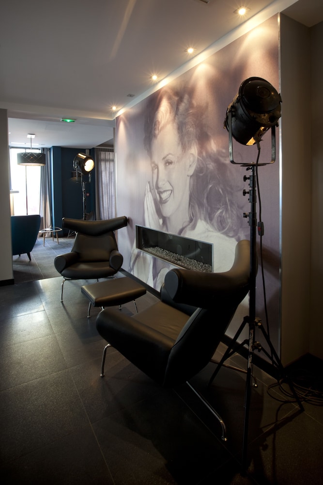 Platine Hotel 42/53