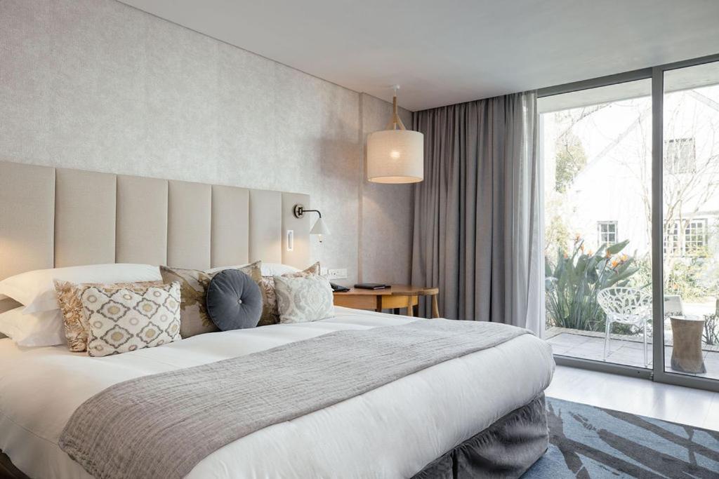 Room, Double Bed