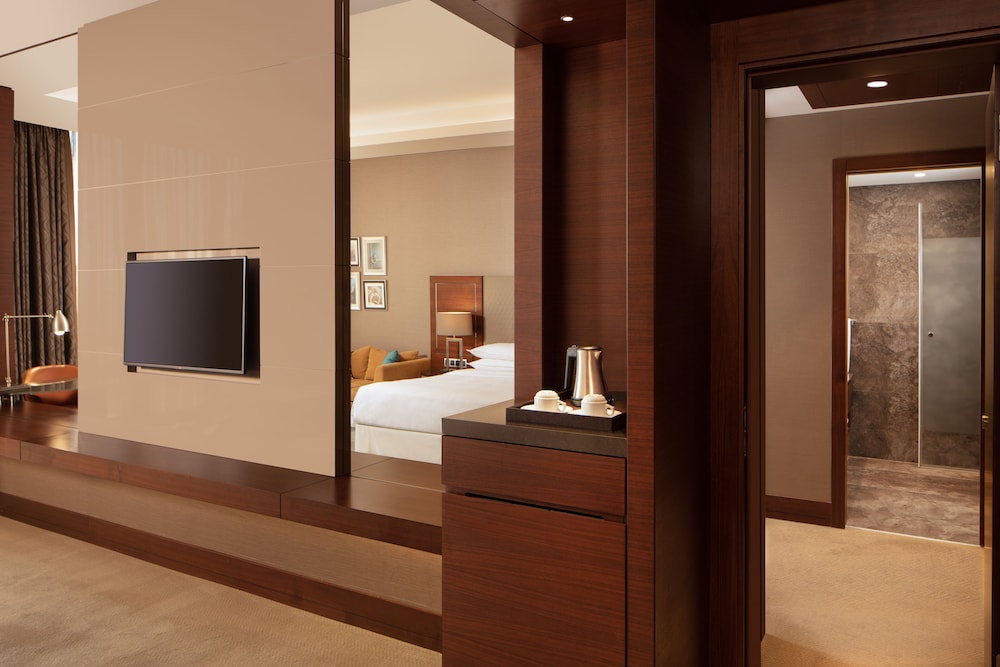 غرفة ديلوكس بسرير كينج، Sheraton Grand Istanbul Atasehir 8/10