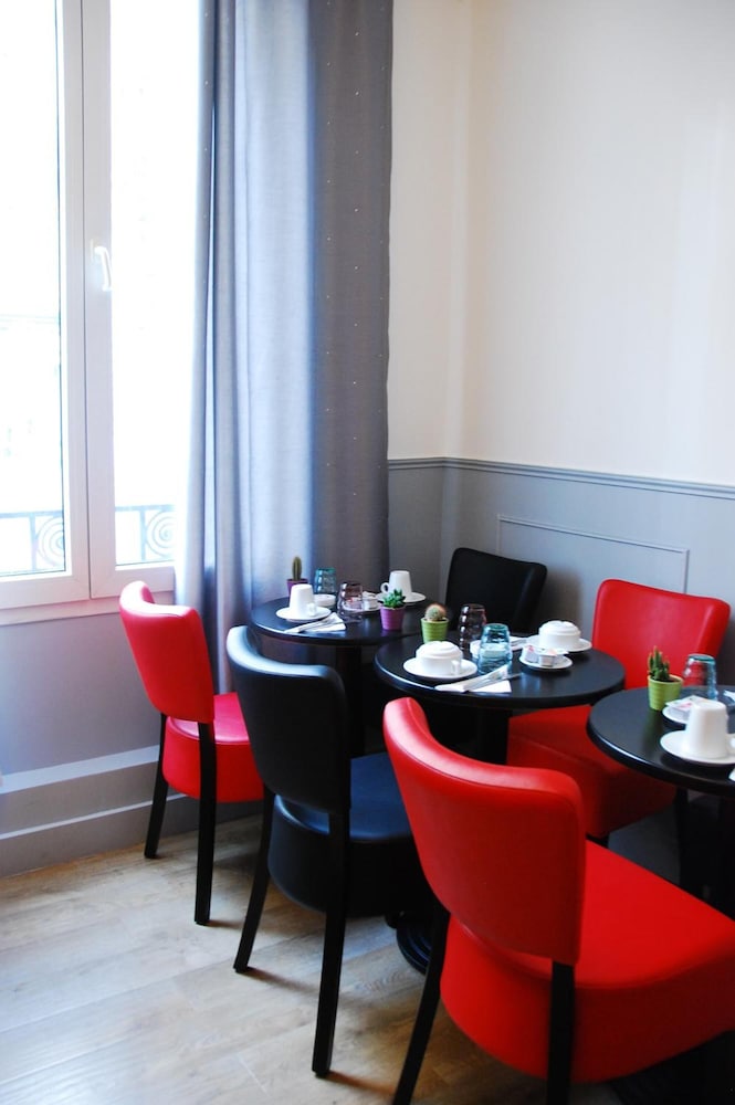 HOTEL COSY MONCEAU 44/51
