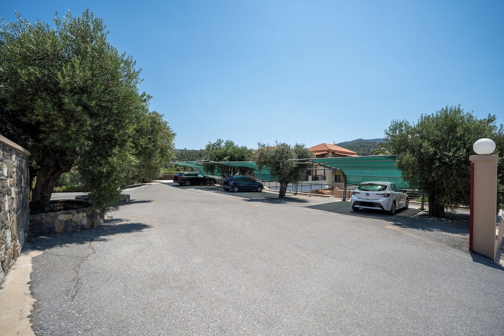 Kelyfos Hotel Bungalows and Suites 39/50