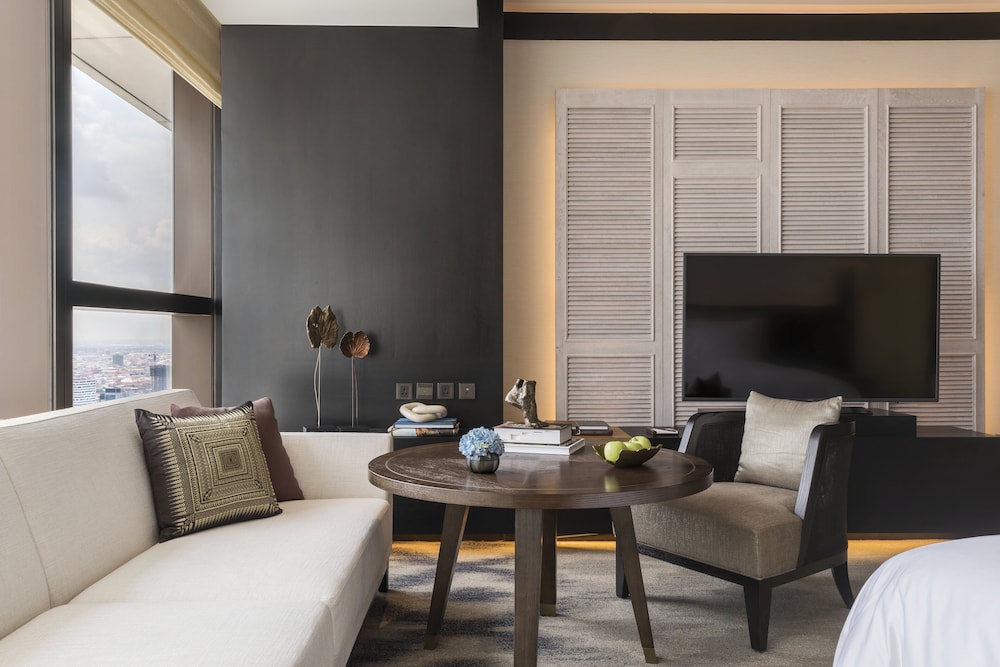 Rosewood Phnom Penh 37/76
