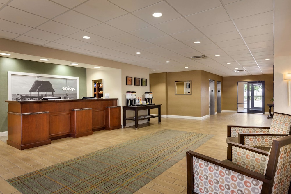 Hampton Inn And Suites 5/34