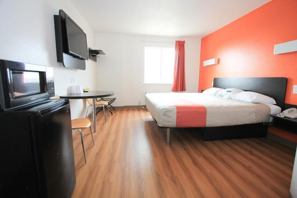 Motel6 San Antonio, TX - Downtown - Alamo Dome 22/54