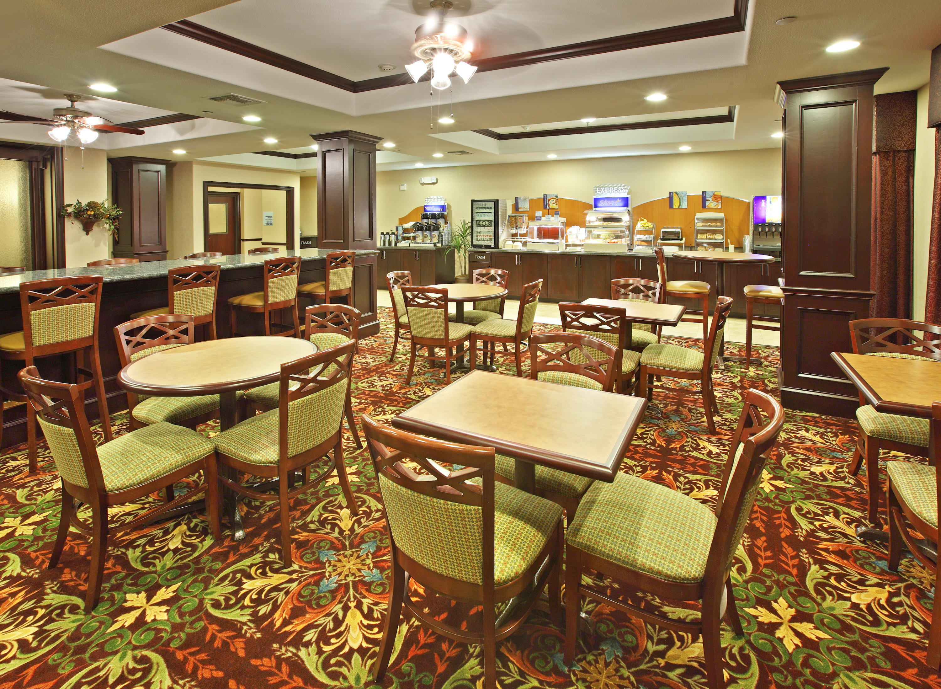Holiday Inn Express Hotel Suites Henderson Traffic Star 42/54
