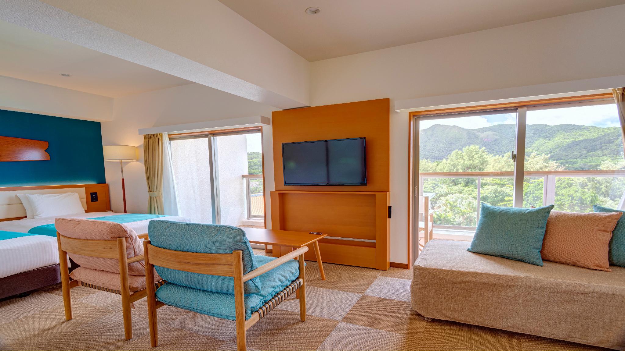 Tower, Twin Beds, Partial Ocean View