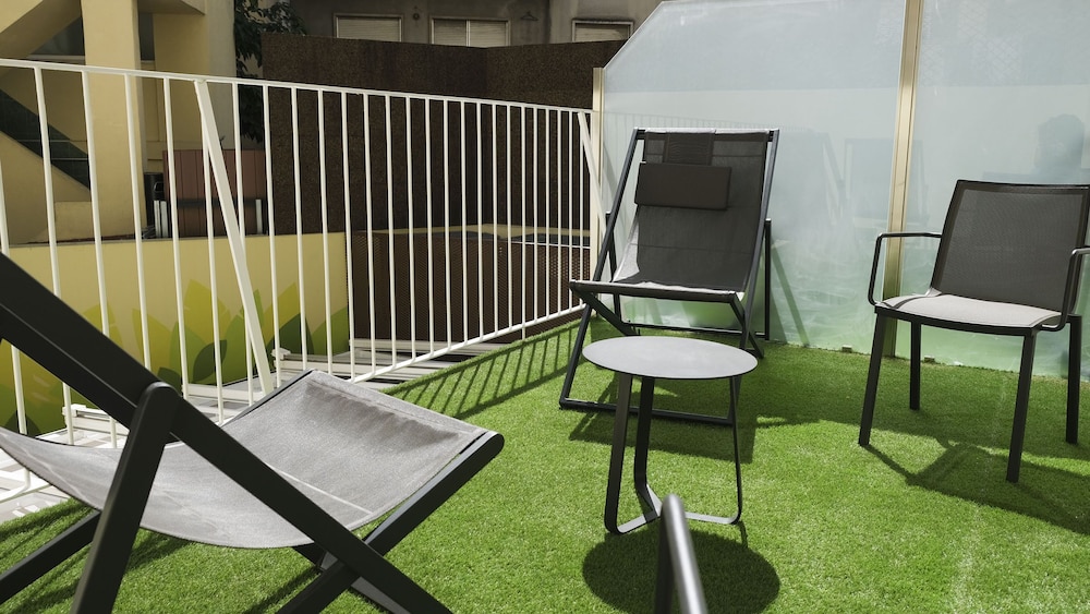 The Leaf Boutique Hotel - Adults Only 64/68