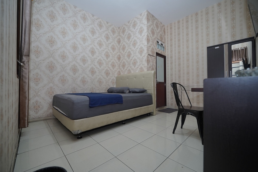 Soreang Hotel by ZUZU 40/61