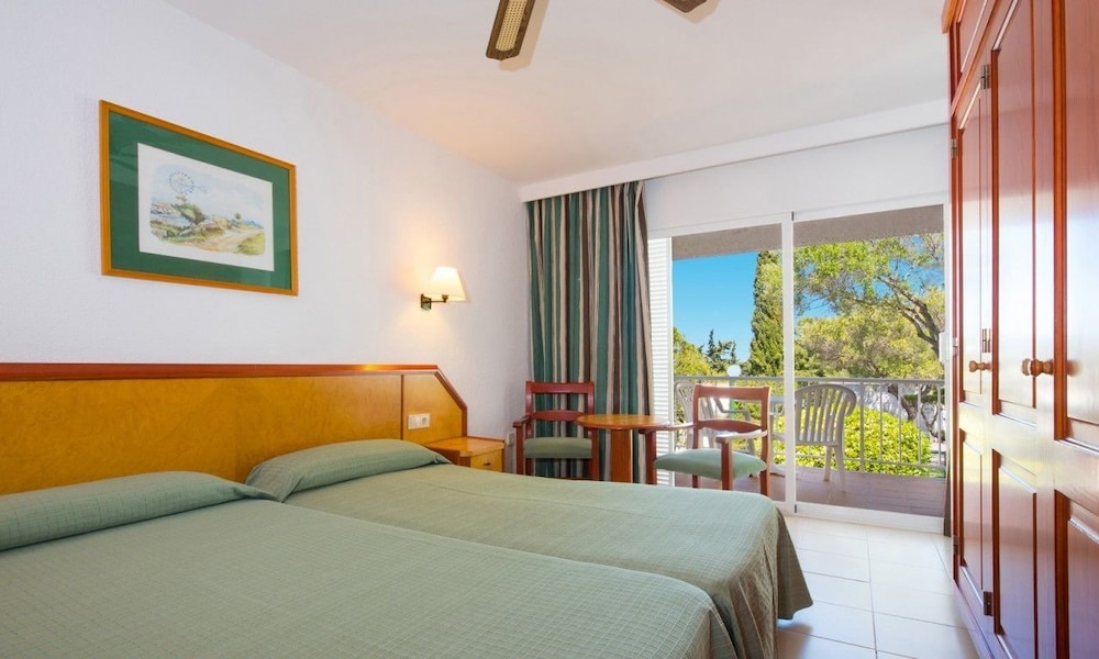 Hotel Cala Romantica 18/65