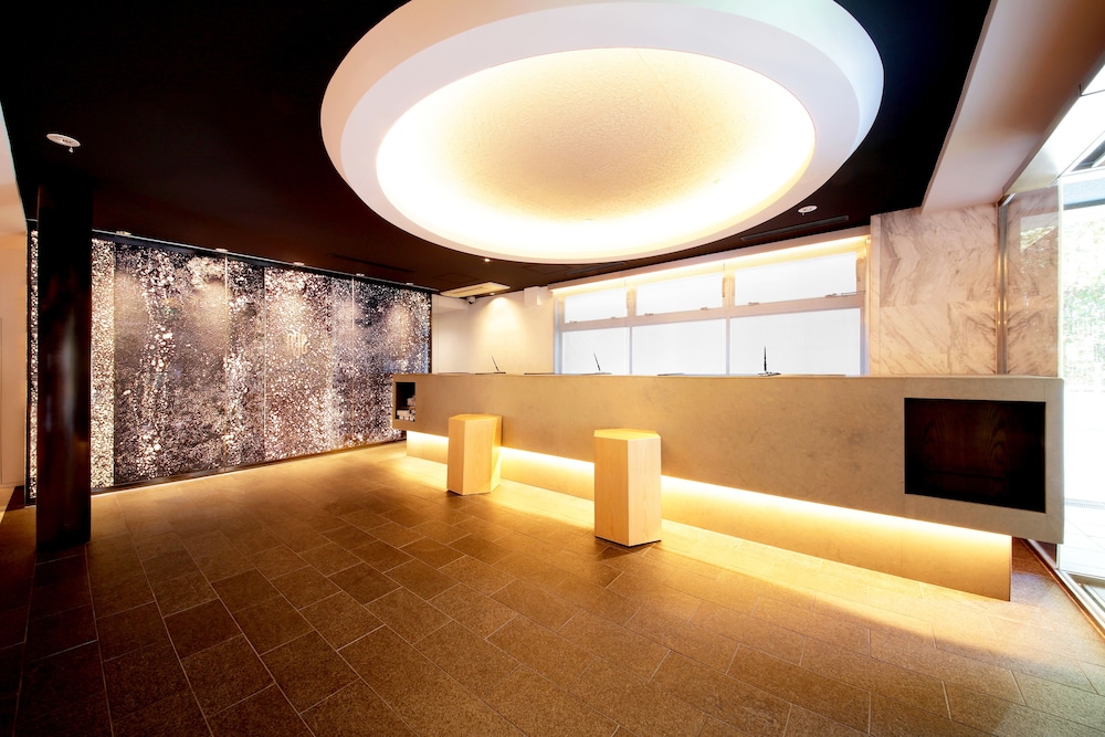 Asia Center of Japan 42/65