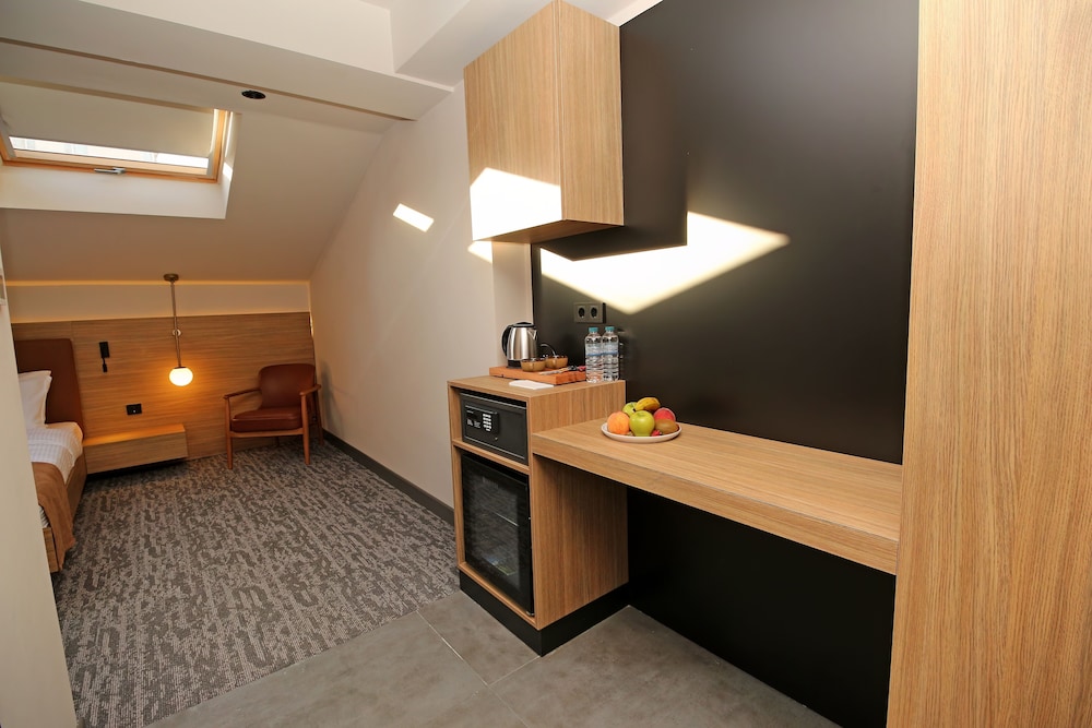 Inanlar City Hotel 9/46